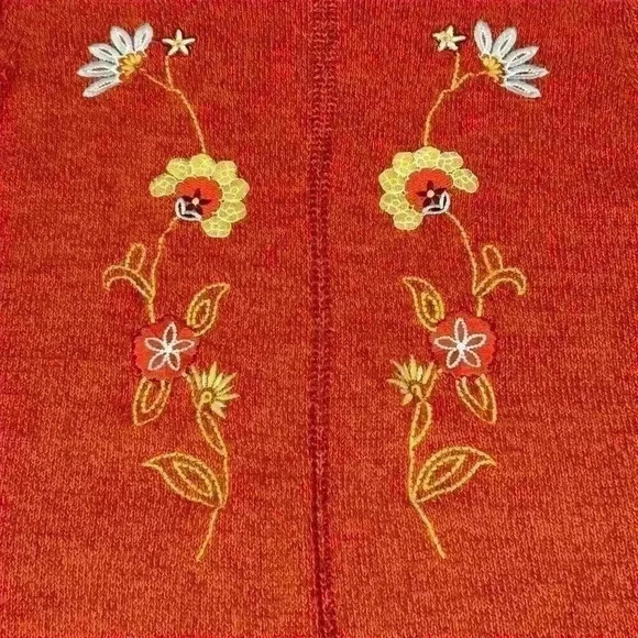 Denim Moves Womens Med Red Sweater Turtle Neck Floral Embroidery Fringe Hem - Picture 8 of 11